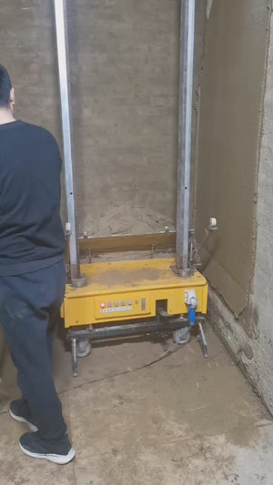 Plastering machine